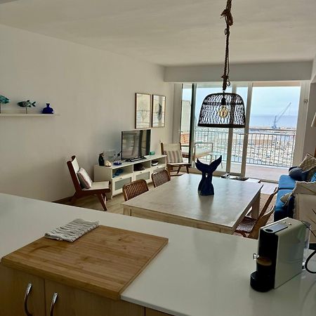 Precioso apartamento delante del mar en Palamós Exterior foto